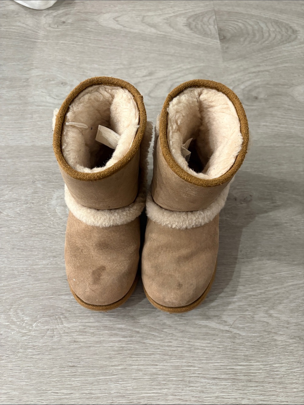 UGG Short Shearling Boots in Chestnut